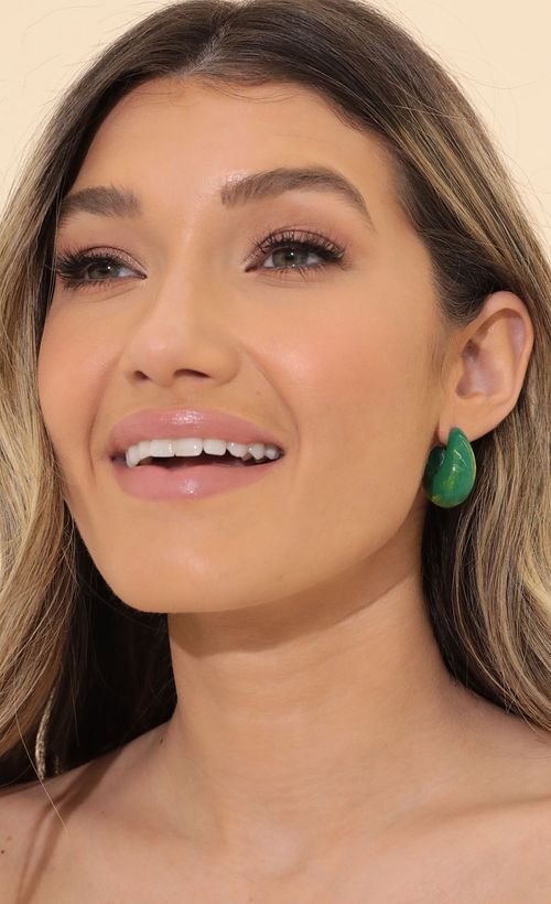Picture Hooked On You Earring in Green. Source: https://media.lucyinthesky.com/data/Mar22_1/500xAUTO/1V9A12611.JPG