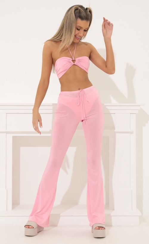 Picture Journee Three Piece Set in Pink. Source: https://media.lucyinthesky.com/data/Mar22_1/500xAUTO/1V9A1811.JPG