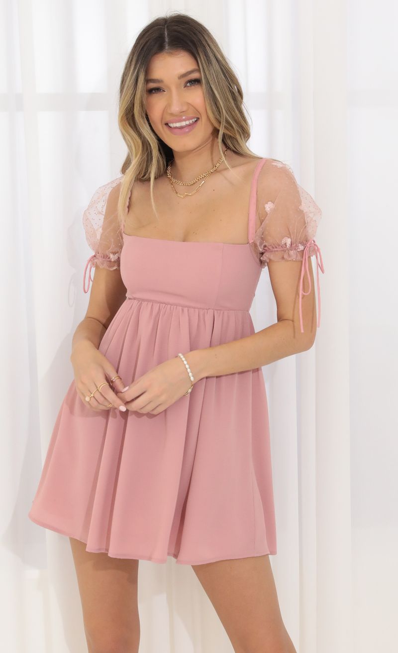 Picture Emerson Baby Doll Dress in Pink Butterfly. Source: https://media.lucyinthesky.com/data/Mar22_1/800xAUTO/1V9A5669.JPG