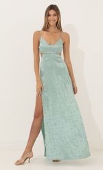 Picture Krista Floral Maxi in Green. Source: https://media.lucyinthesky.com/data/Mar22_2/150xAUTO/1V9A5084.JPG