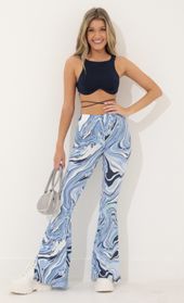 Picture thumb Oaklynn Pant in Swirl Blue Multi. Source: https://media.lucyinthesky.com/data/Mar22_2/170xAUTO/1V9A5676.JPG