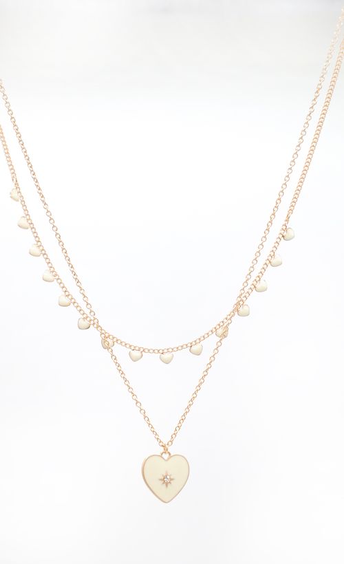 Picture Feeling Free Necklace Set in Gold. Source: https://media.lucyinthesky.com/data/Mar22_2/500xAUTO/1J7A0004.JPG