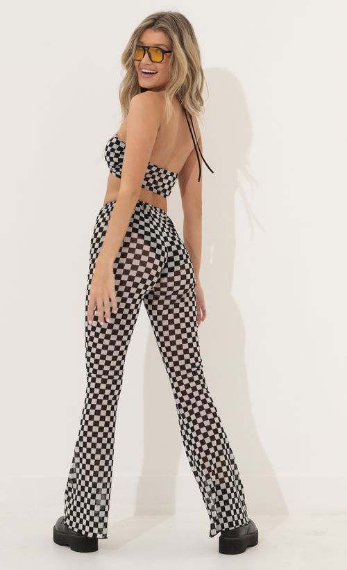 Picture Journee Three Piece Set in Checkered. Source: https://media.lucyinthesky.com/data/Mar22_2/500xAUTO/1V9A7574.JPG