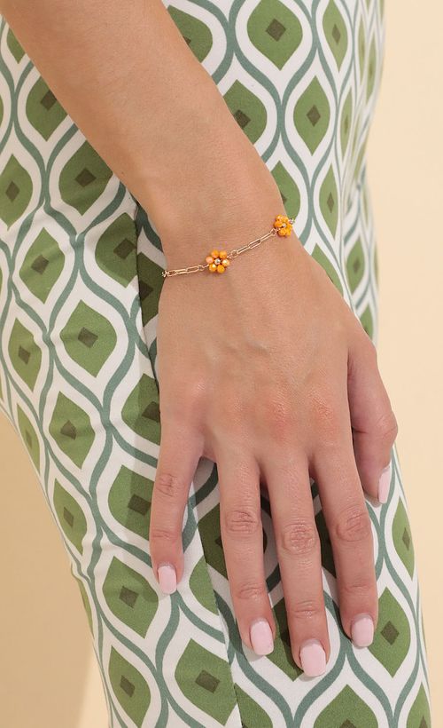 Picture Grateful For You Bracelet in Orange. Source: https://media.lucyinthesky.com/data/Mar22_2/500xAUTO/1V9A83041.JPG