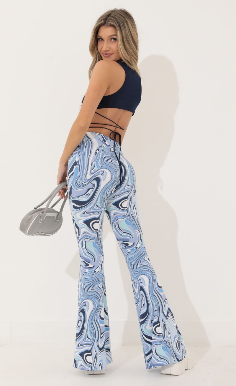 Picture Oaklynn Pant in Swirl Blue Multi. Source: https://media.lucyinthesky.com/data/Mar22_2/800xAUTO/1V9A5914.JPG