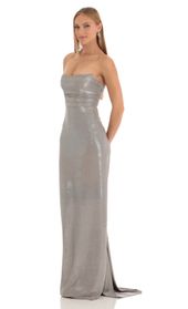 Picture thumb Jisoo Metallic Corset Maxi Dress in Silver. Source: https://media.lucyinthesky.com/data/Mar23/170xAUTO/3b5bbec8-a481-4743-bab0-bcd2151f13a8.jpg