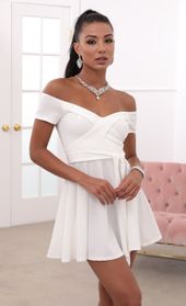 Picture thumb Ambrose Pleated A-line Dress in White. Source: https://media.lucyinthesky.com/data/May20_2/170xAUTO/781A5959.JPG