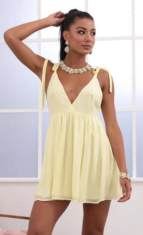 Picture Veronica Ties A-line Dress in Yellow. Source: https://media.lucyinthesky.com/data/May20_2/500xAUTO/781A5238.JPG