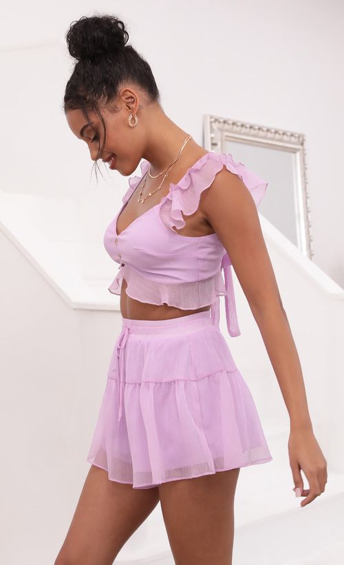 Picture Caris Crinkle Chiffon Set in Lavender. Source: https://media.lucyinthesky.com/data/May21_1/500xAUTO/1V9A4941.JPG