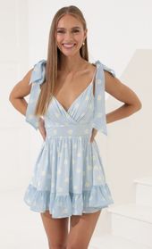 Picture thumb Azarliah Baby Doll Dress in Blue Daisy. Source: https://media.lucyinthesky.com/data/May22_1/170xAUTO/1V9A9002.JPG