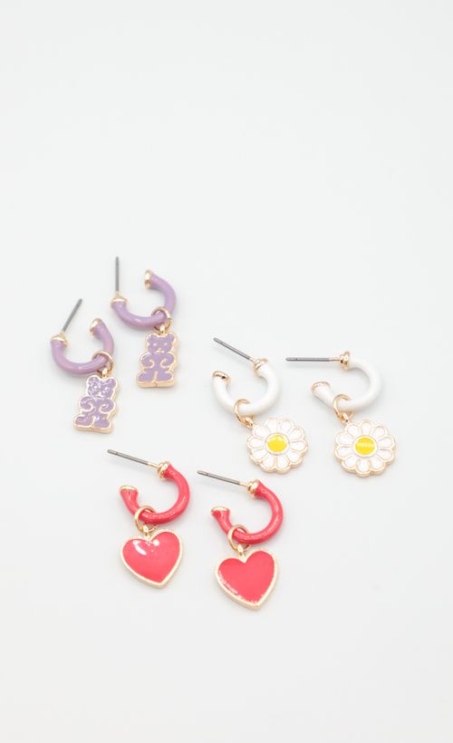 Picture Cuddle Me More Earring Set in Red Multi. Source: https://media.lucyinthesky.com/data/May22_1/500xAUTO/1J7A0015.JPG