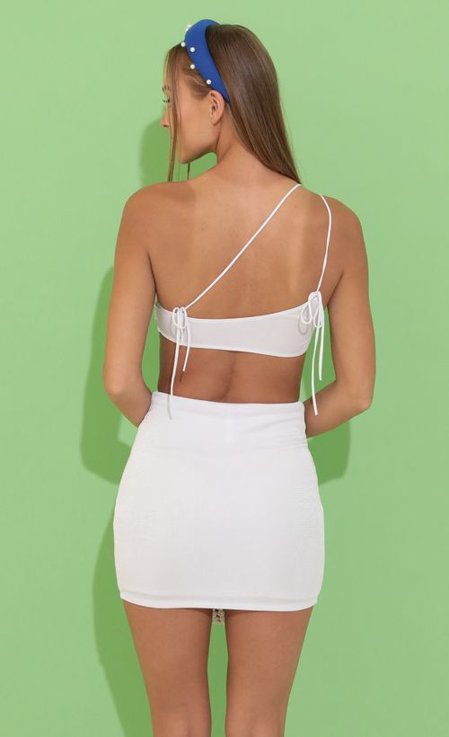 Picture Moxlan Cutout Dress in White. Source: https://media.lucyinthesky.com/data/May22_1/500xAUTO/1V9A3343.JPG