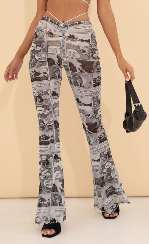 Picture Atlanta Mesh Lucy Comic Pants in Black and White. Source: https://media.lucyinthesky.com/data/May22_1/500xAUTO/1V9A9858.JPG
