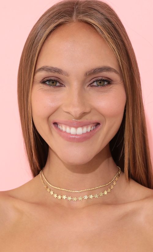 Picture Sea Shore Choker Set in Gold. Source: https://media.lucyinthesky.com/data/May22_1/500xAUTO/2V9A1545.JPG