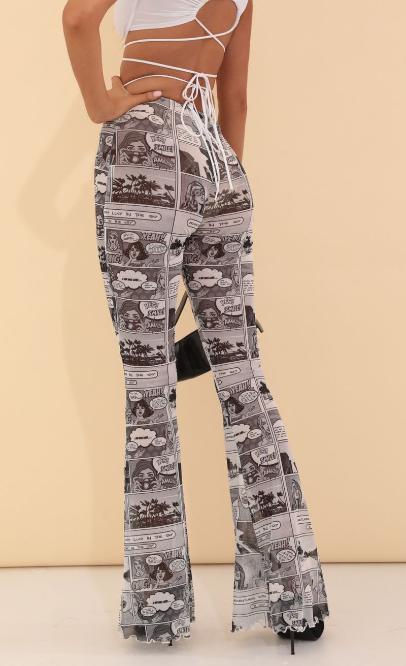 Picture Atlanta Mesh Lucy Comic Pants in Black and White. Source: https://media.lucyinthesky.com/data/May22_1/800xAUTO/1V9A0079.JPG