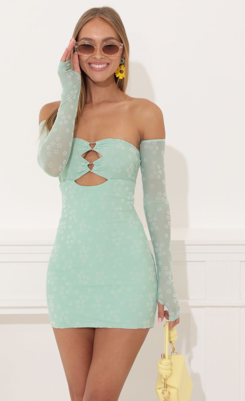 Picture Scarlette Bodycon Dress in Green. Source: https://media.lucyinthesky.com/data/May22_1/800xAUTO/1V9A29391.JPG