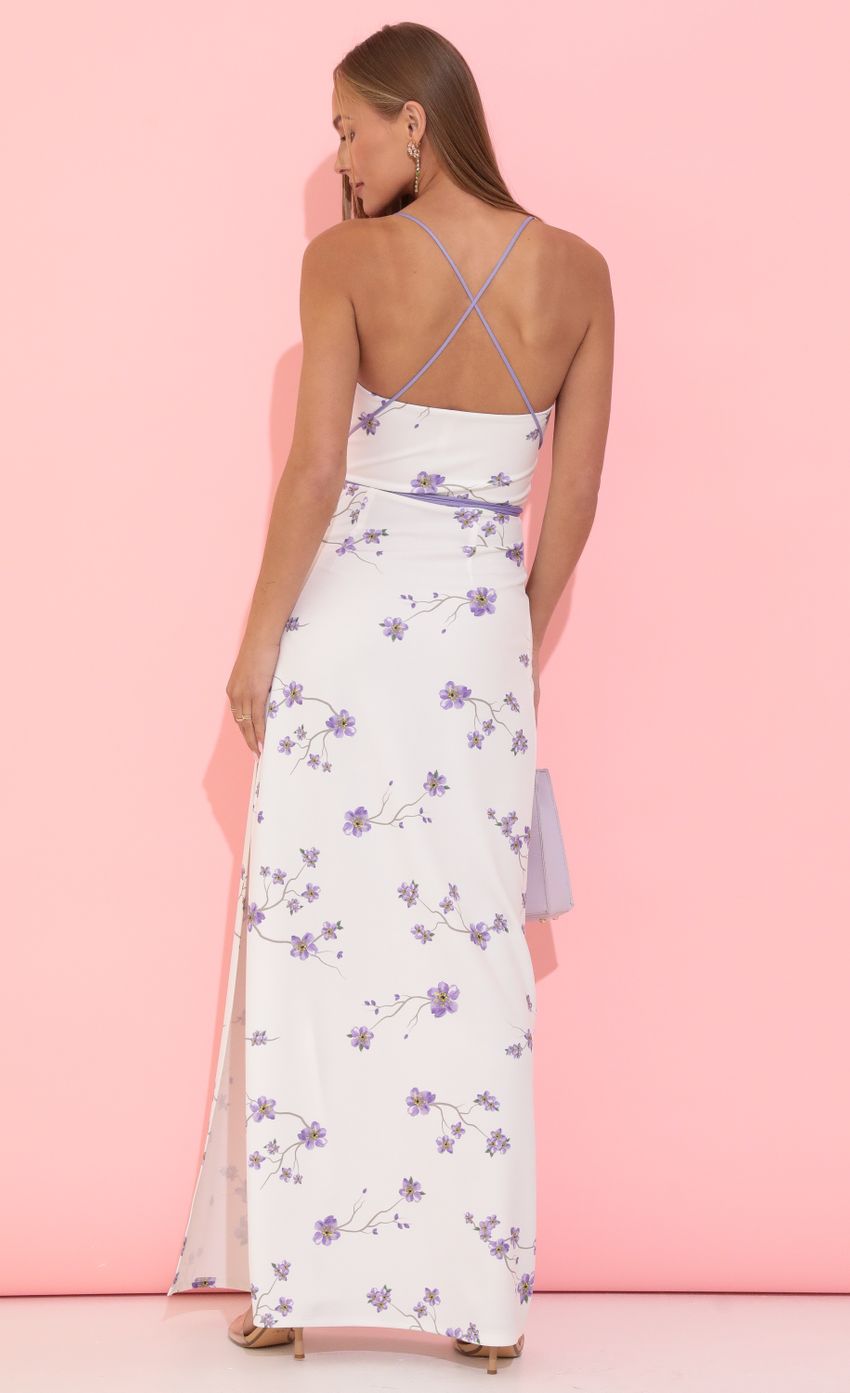 Picture Tessa Floral Crepe Maxi Dress in White. Source: https://media.lucyinthesky.com/data/May22_2/850xAUTO/1V9A0919.JPG