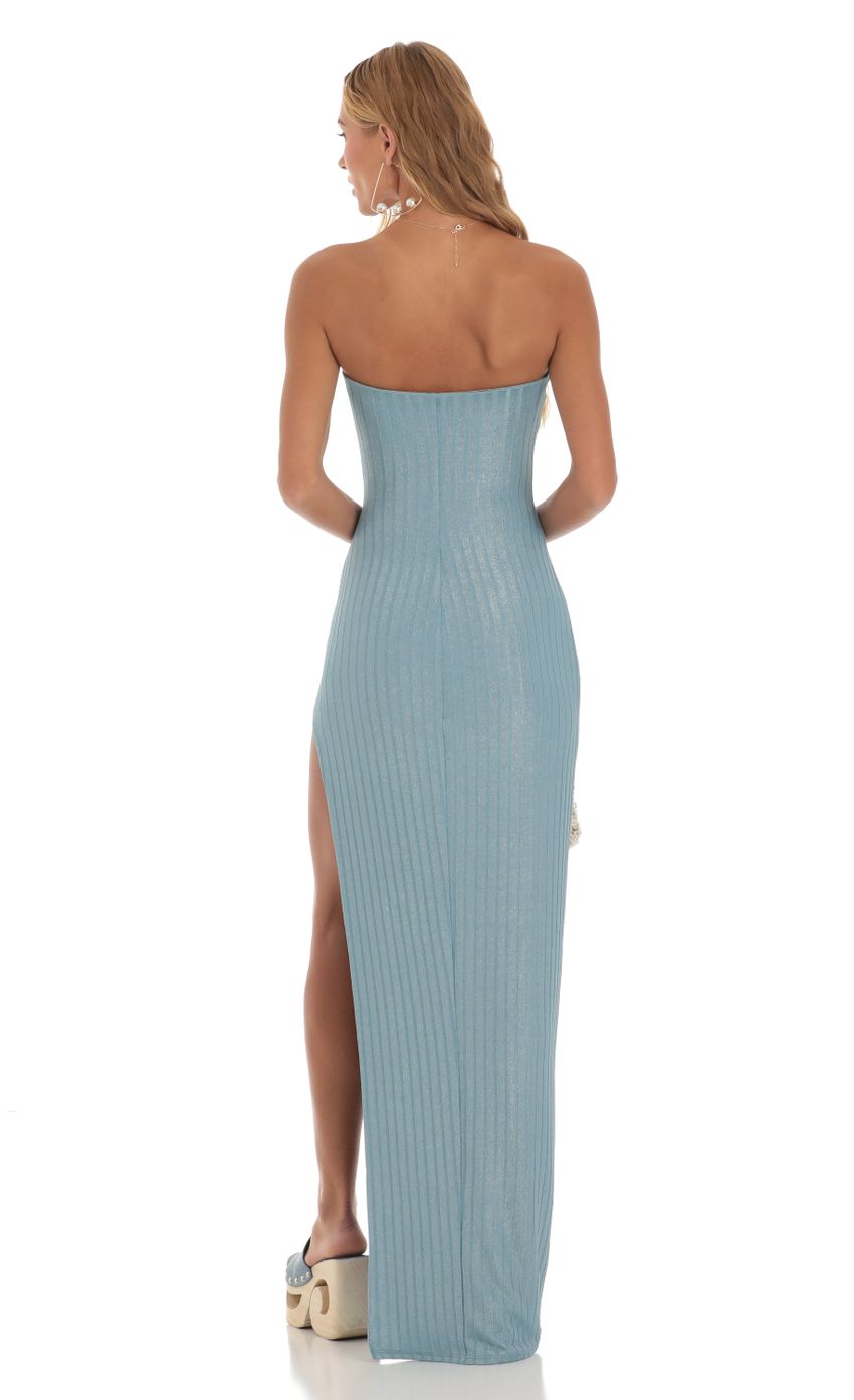 Picture Birch Striped Strapless Maxi Dress in Blue. Source: https://media.lucyinthesky.com/data/May23/850xAUTO/0ee11157-a1a1-43b8-b53f-fd3cc257f61c.jpg
