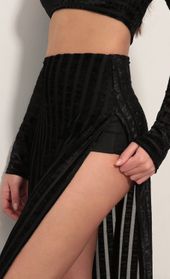 Picture thumb Milan Maxi Set in Black Velvet Stripes. Source: https://media.lucyinthesky.com/data/Nov18_2/170xAUTO/0Y5A0746S.JPG