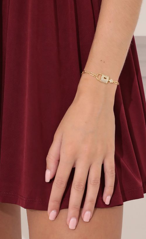 Picture You Got That One Thing Bracelet in Gold. Source: https://media.lucyinthesky.com/data/Nov21_2/500xAUTO/1V9A3215.JPG
