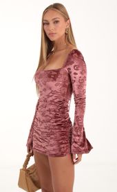 Picture thumb Carmen Cheetah Velvet Bell Sleeve Dress in Pink Rust. Source: https://media.lucyinthesky.com/data/Nov22/170xAUTO/dfac8498-79ed-415a-a453-05d91576514c.jpg