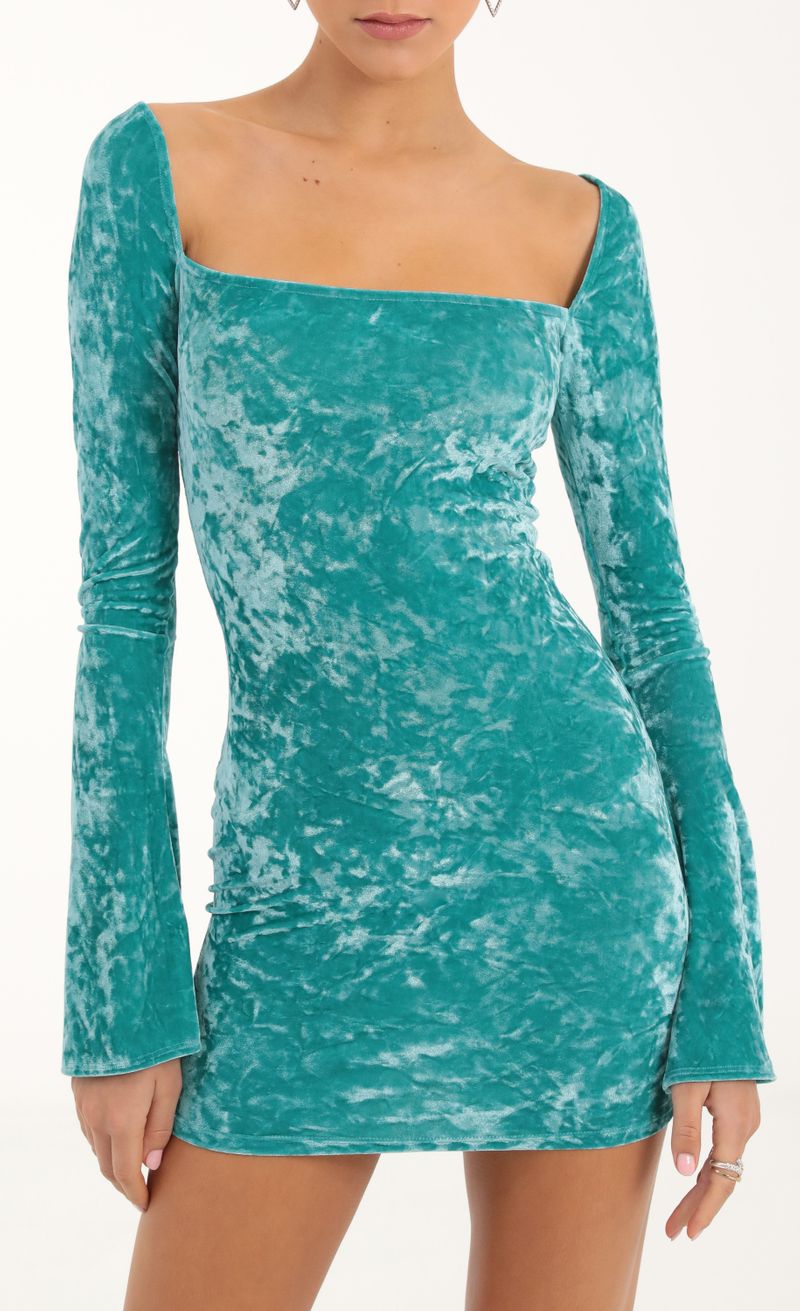 Picture Paola Velvet Long Sleeve Bodycon Dress in Blue. Source: https://media.lucyinthesky.com/data/Nov22/800xAUTO/b00f5fff-8682-40fa-bae2-3ce2e3744a18.jpg