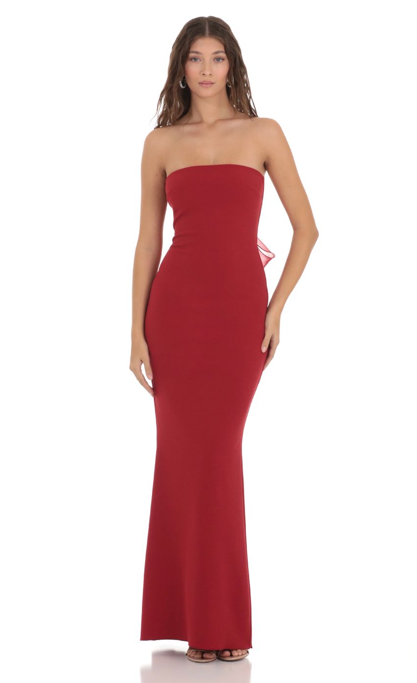 Picture Back Bow Strapless Dress in Red. Source: https://media.lucyinthesky.com/data/Nov23/850xAUTO/a01e9341-5f7f-47b9-b795-fe6bb54c6801.jpg