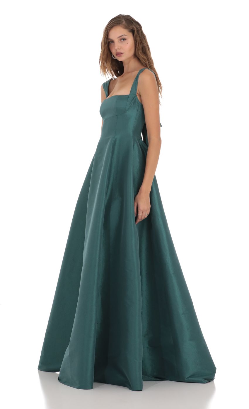 Picture Square Neck Fit and Flare Maxi Dress in Green. Source: https://media.lucyinthesky.com/data/Nov23/850xAUTO/a33ff4cf-2d73-4b22-b698-5aafc2c77030.jpg