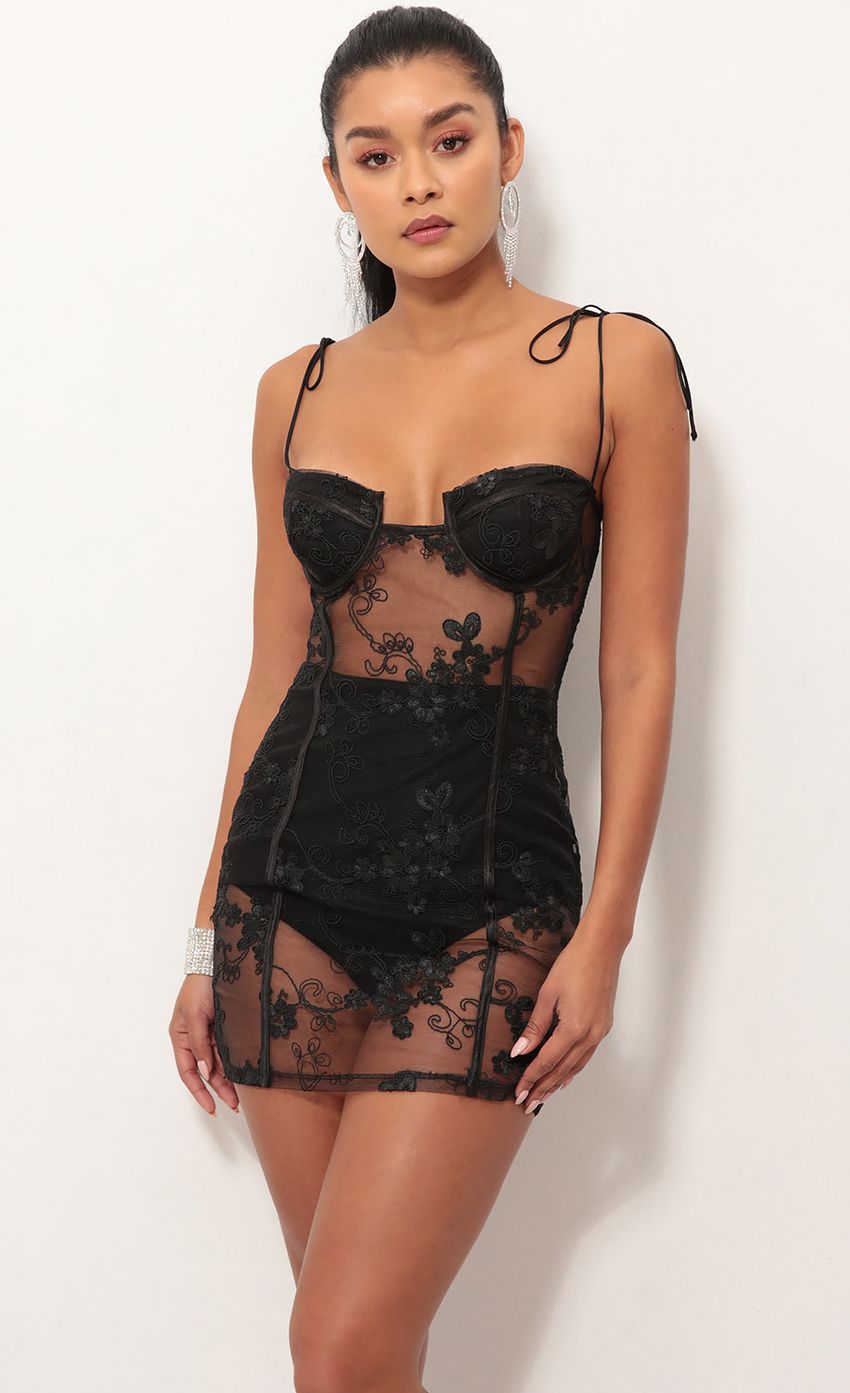 Picture Ever Lace Corset Dress in Black. Source: https://media.lucyinthesky.com/data/Oct18_1/850xAUTO/0Y5A2048XS.JPG