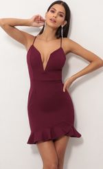 Picture Corinne Sweetheart Dress in Wine. Source: https://media.lucyinthesky.com/data/Oct18_2/150xAUTO/0Y5A5291S.JPG