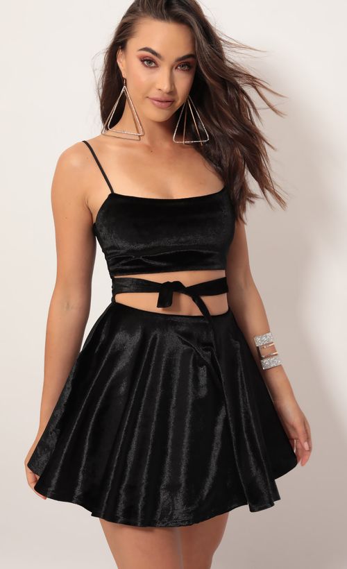 Picture Perrie Velvet A-line Dress in Black. Source: https://media.lucyinthesky.com/data/Oct19_2/500xAUTO/781A06401.JPG