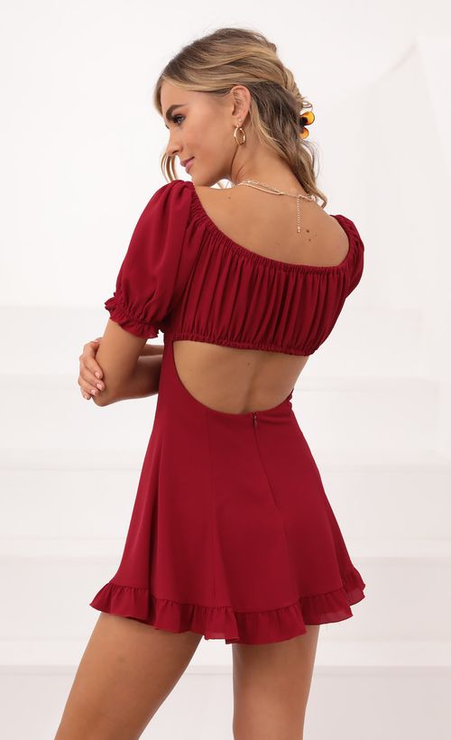 Picture Isela Puff Sleeve Dress in Burgundy. Source: https://media.lucyinthesky.com/data/Oct20_2/500xAUTO/1V9A6045.JPG