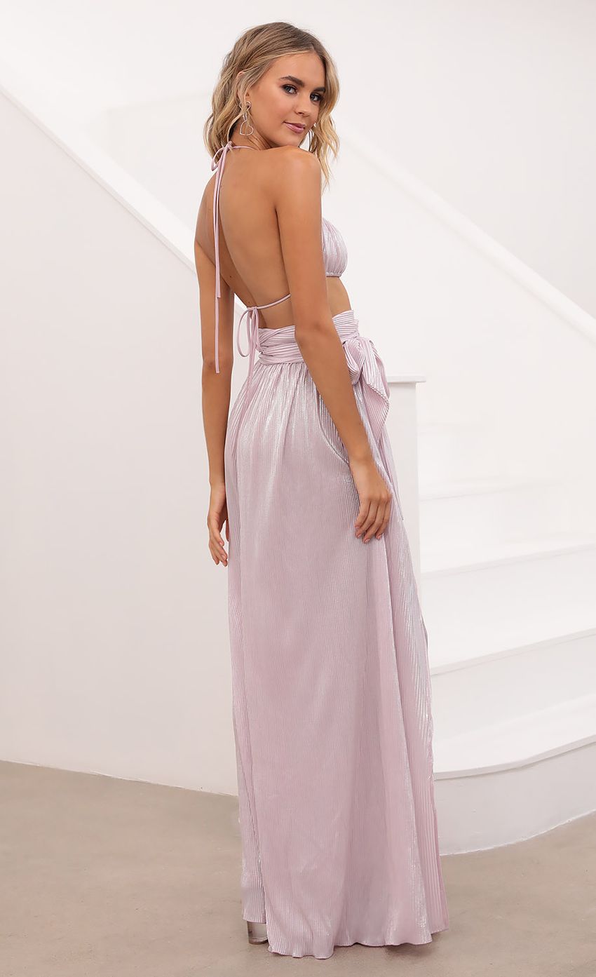 Picture Lyla Two Piece Set in Pink Shimmer. Source: https://media.lucyinthesky.com/data/Oct20_2/850xAUTO/1V9A3035.JPG