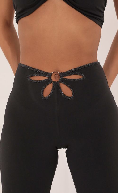 Picture Snoh Two Piece Pant Set in Black. Source: https://media.lucyinthesky.com/data/Oct21_1/500xAUTO/1V9A2473.JPG