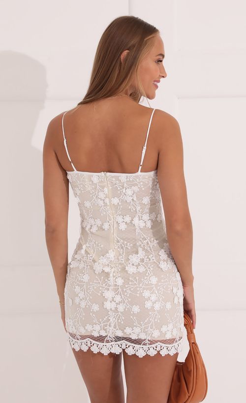 Picture Jorja Sequin Bodycon Dress in White Floral Lace. Source: https://media.lucyinthesky.com/data/Oct21_1/500xAUTO/1V9A3704.JPG