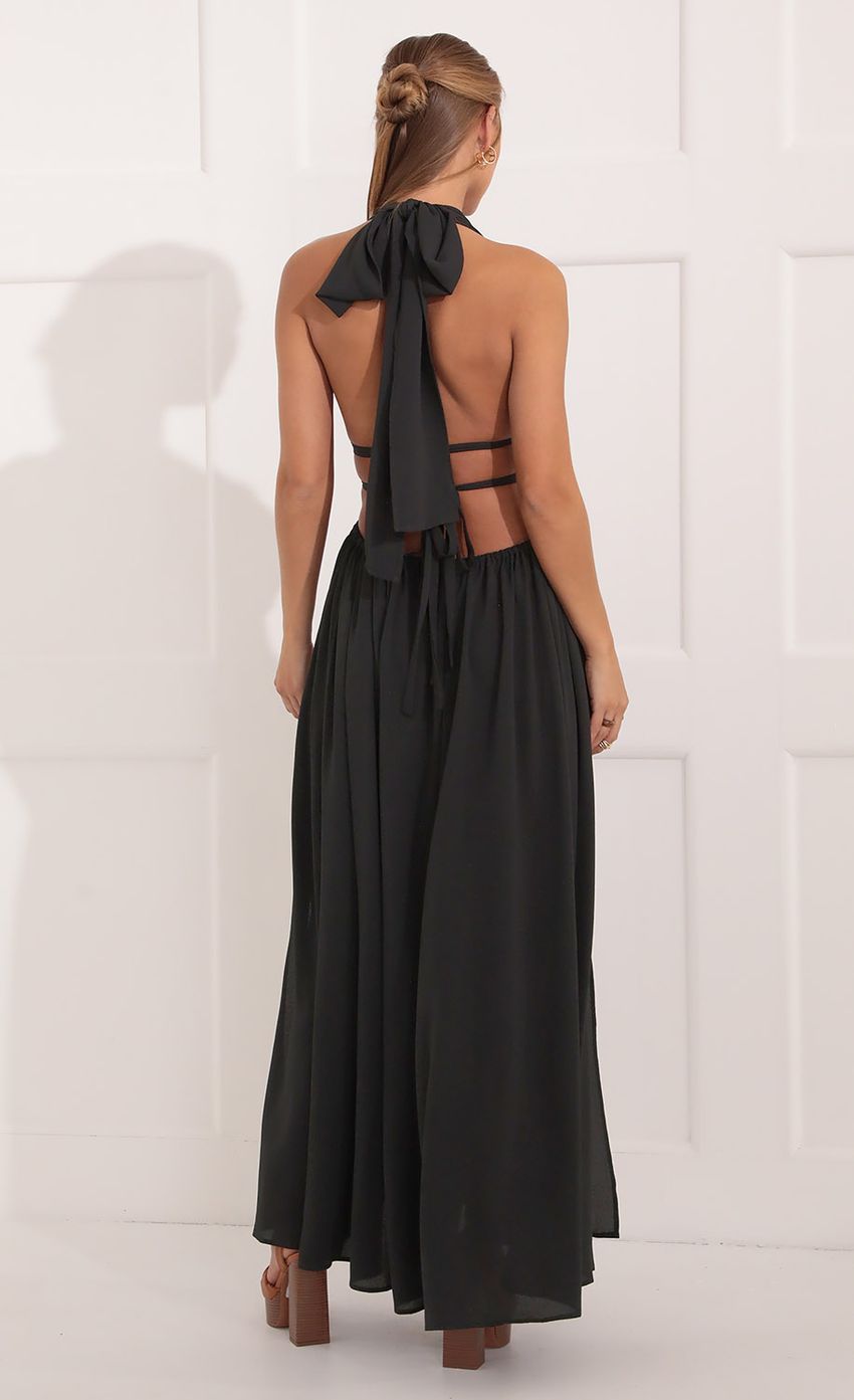 Picture Malia Cutout Maxi Dress in Black. Source: https://media.lucyinthesky.com/data/Oct21_2/850xAUTO/1V9A2282.JPG