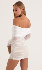 Picture thumb Luisa Mesh Off The Shoulder Long Sleeve Dress in White. Source: https://media.lucyinthesky.com/data/Oct22/170xAUTO/7c4b90ff-e7aa-412c-a9bc-126031b64916.jpg