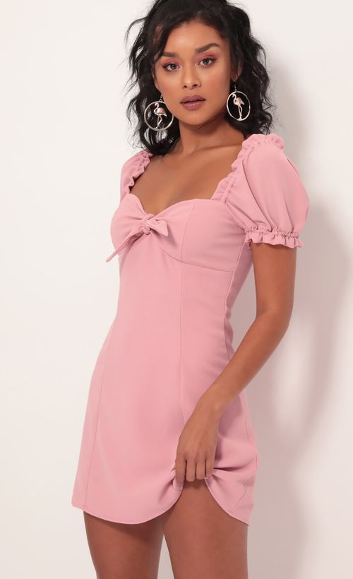 Picture Justina Puff Sleeve Dress in Mauve. Source: https://media.lucyinthesky.com/data/Sep19_1/500xAUTO/781A2302.JPG