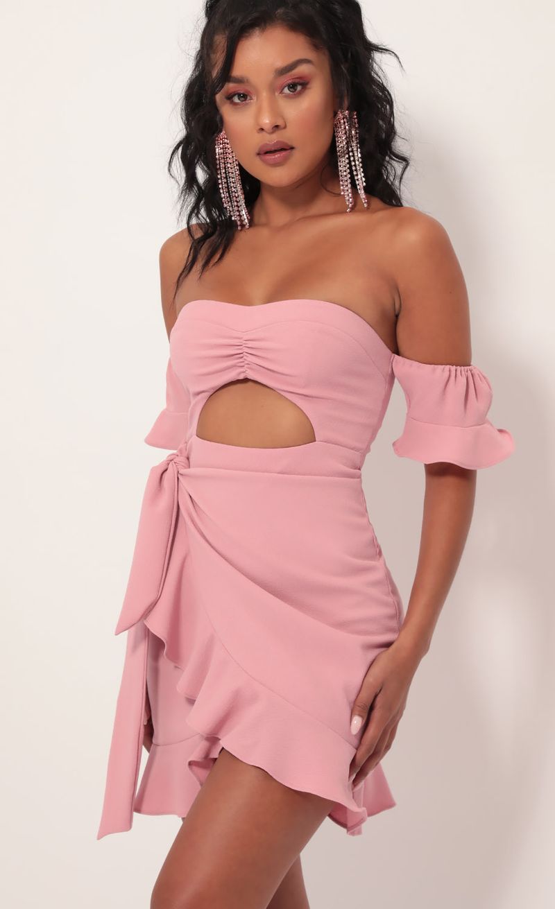 Picture Melrose Off The Shoulder Wrap Dress in Mauve. Source: https://media.lucyinthesky.com/data/Sep19_1/800xAUTO/781A1717.JPG