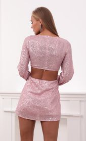 Picture thumb Yalina O-Ring Sequin Dress in Pink. Source: https://media.lucyinthesky.com/data/Sep21_1/170xAUTO/1V9A0941.JPG