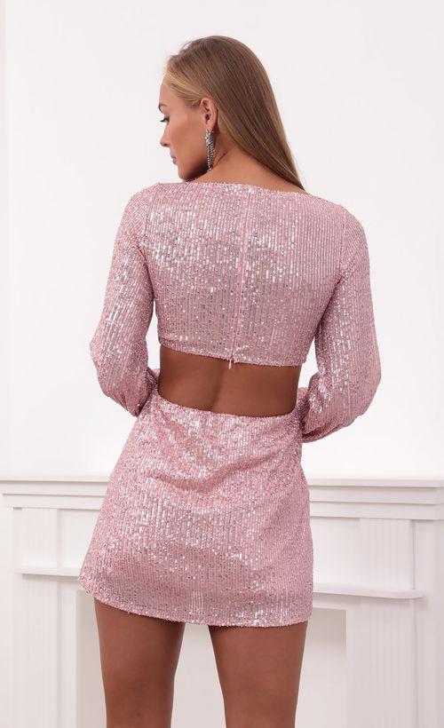 Picture Yalina O-Ring Sequin Dress in Pink. Source: https://media.lucyinthesky.com/data/Sep21_1/500xAUTO/1V9A0941.JPG