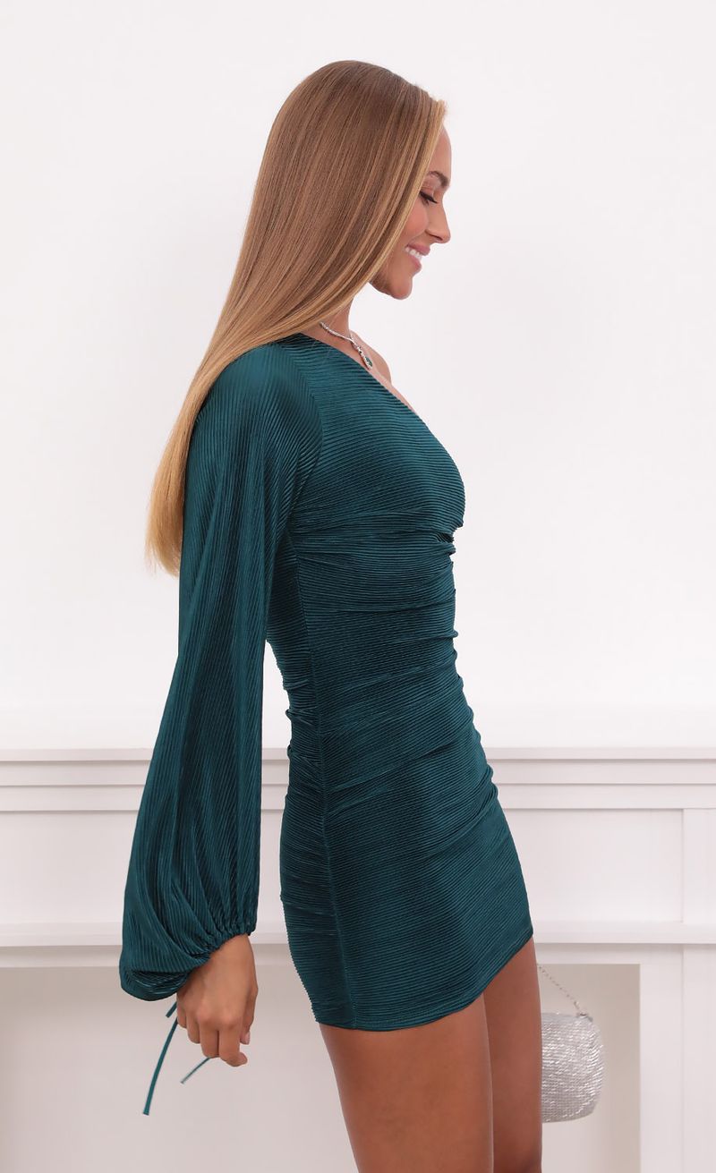 Picture Ivy Pleated One Shoulder Dress in Hunter Green. Source: https://media.lucyinthesky.com/data/Sep21_1/800xAUTO/1V9A31641.JPG