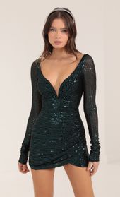 Picture thumb Solange Mesh Sequin Long Sleeve Dress in Green. Source: https://media.lucyinthesky.com/data/Sep22/170xAUTO/4e0793ca-b0d8-49c4-9356-d834e14265f7.jpg