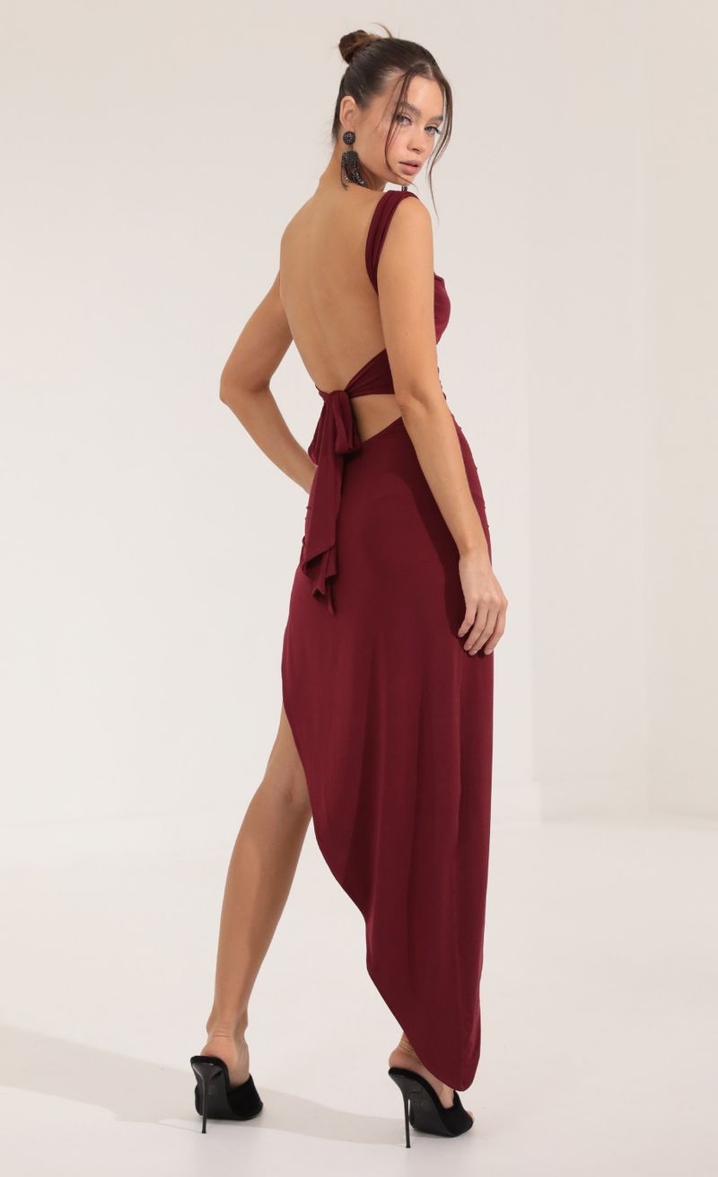 Picture Chicago Ruched Side Slit Maxi Dress in Red. Source: https://media.lucyinthesky.com/data/Sep22/800xAUTO/27579682-4c8a-4f60-91a9-62113ce07042.jpg
