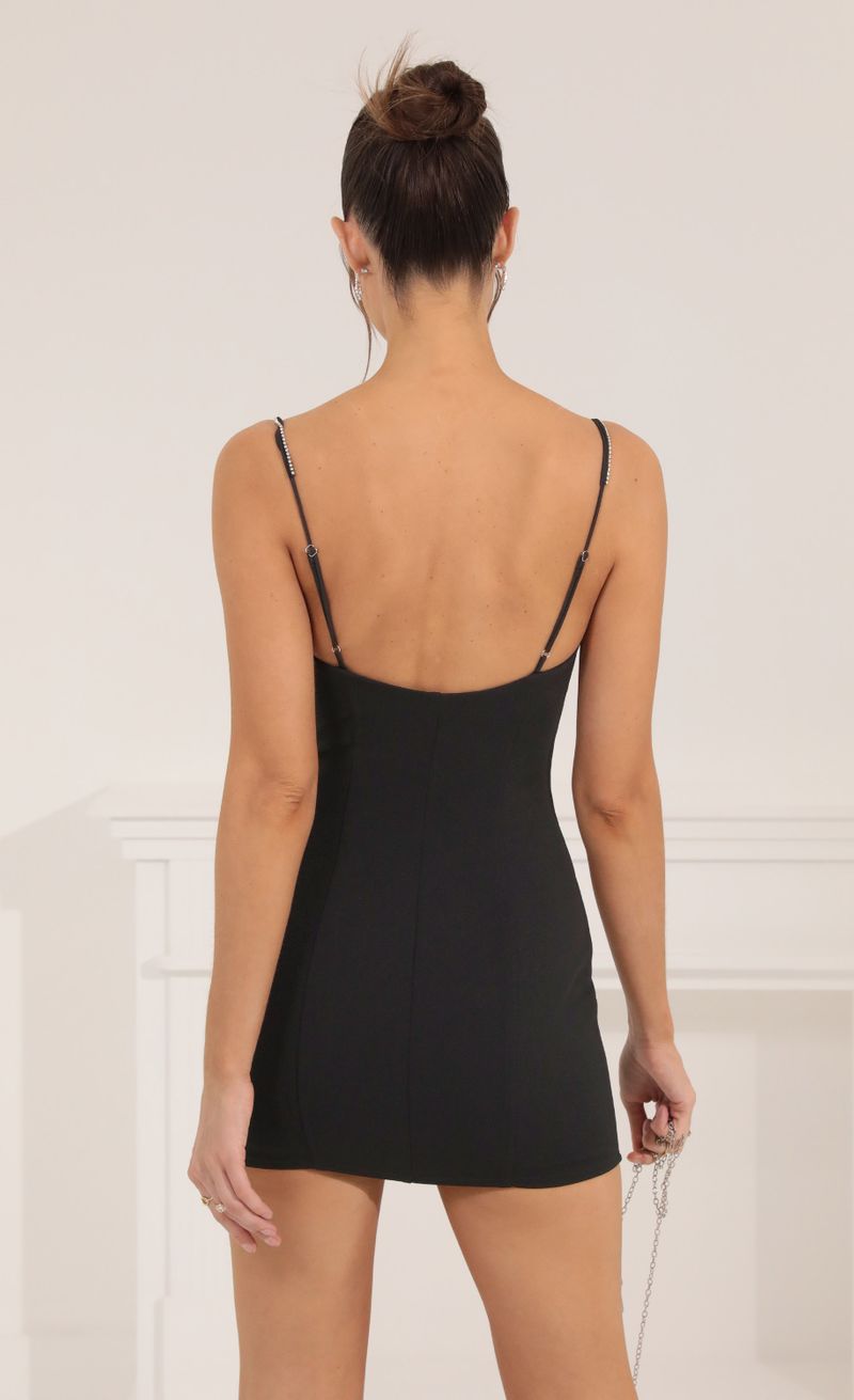 Picture Esmerelda Crepe Cutout Bodycon Dress in Black . Source: https://media.lucyinthesky.com/data/Sep22/800xAUTO/9faf4535-abec-46cb-b8e0-85818ee62973.jpg