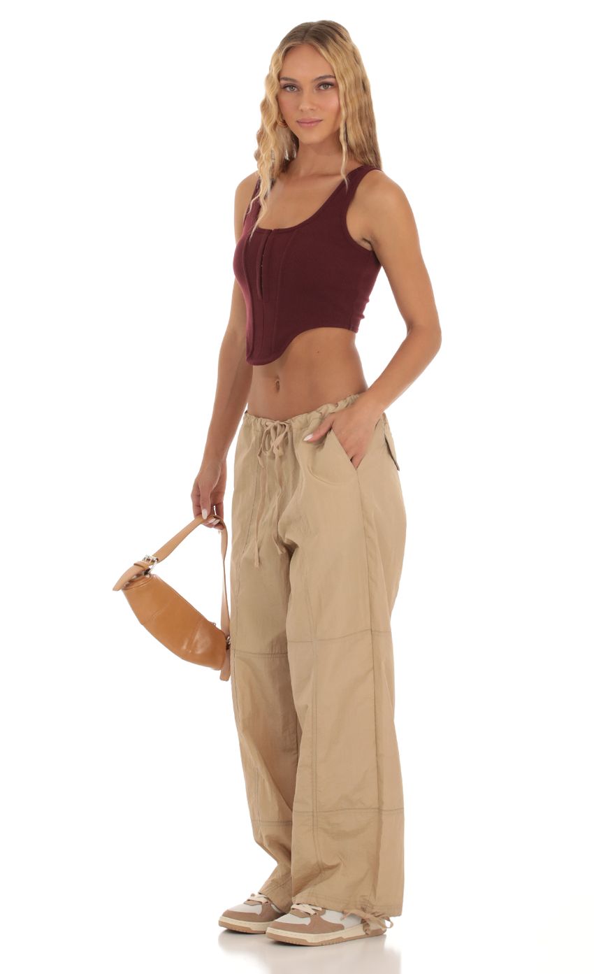 Picture Mackinley Lightweight Pants in Brown. Source: https://media.lucyinthesky.com/data/Sep23/850xAUTO/0f2e7ad2-222a-49e2-97f2-066612c349c9.jpg