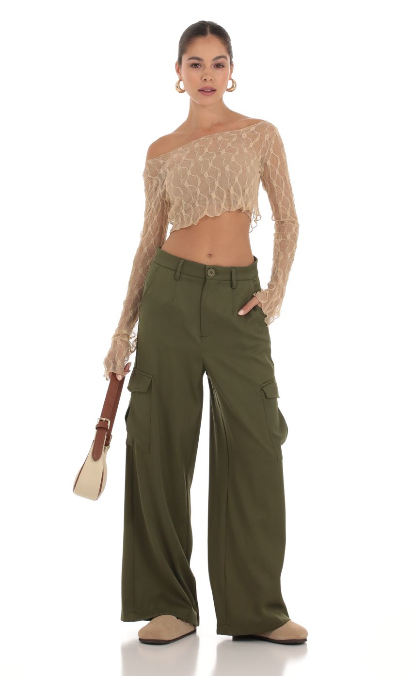 Picture Hecate Wide Leg Cargo Pants in Green. Source: https://media.lucyinthesky.com/data/Sep23/850xAUTO/6d014825-dbd9-4073-a817-15203e7b915e.jpg