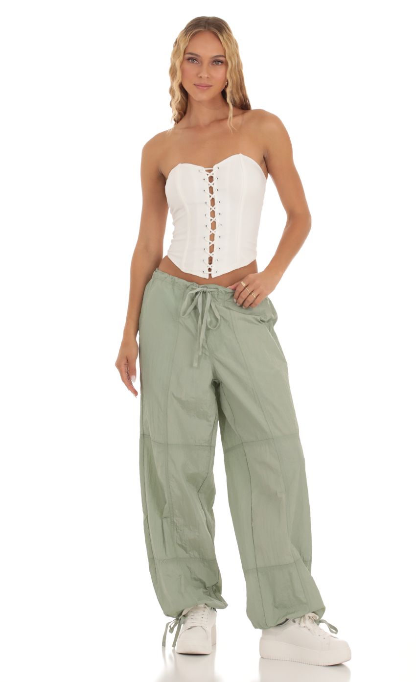 Picture Mackinley Lightweight Pants in Green. Source: https://media.lucyinthesky.com/data/Sep23/850xAUTO/a15cf7fc-3752-4277-a9bd-b2ac0d380618.jpg