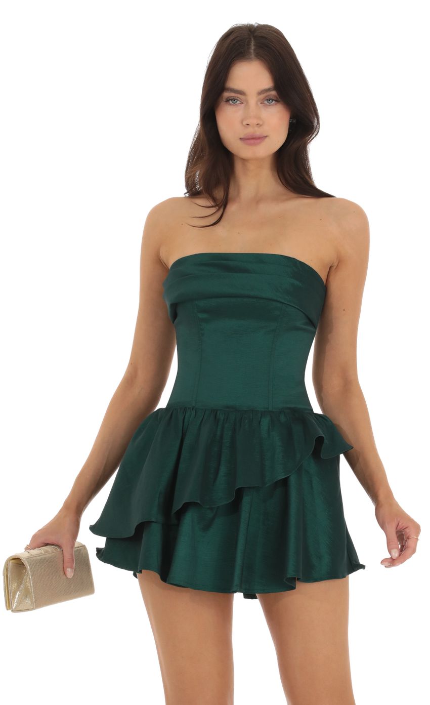 Picture Enid Corset Strapless Dress in Green. Source: https://media.lucyinthesky.com/data/Sep23/850xAUTO/a248e770-330c-4dc8-a017-d9741676060b.jpg
