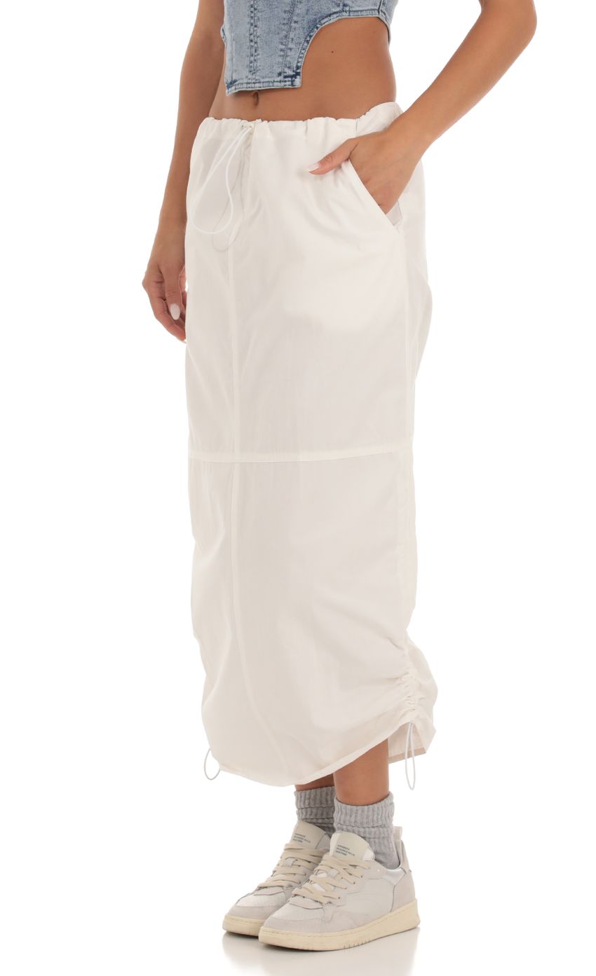 Picture Lyndzi Toggle Drawstring Skirt in White. Source: https://media.lucyinthesky.com/data/Sep23/850xAUTO/a4a55d92-3a73-4f94-9837-1b571527d346.jpg